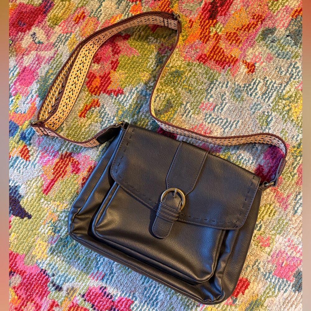 Chic Brown Leather Crossbody Bag